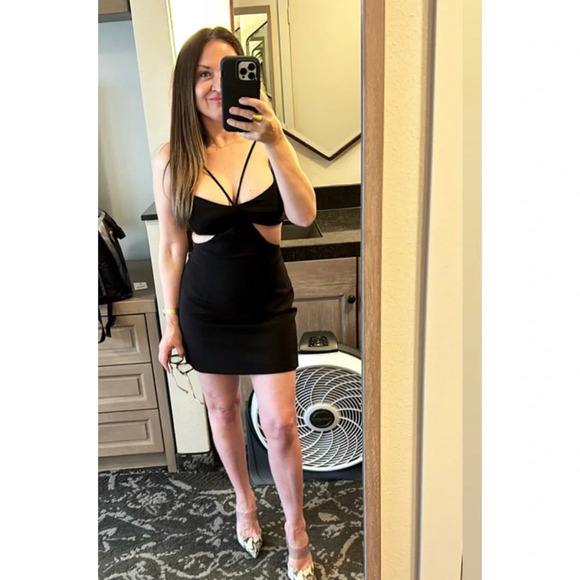 🖤 NWT Sexy Black Cut-Out Mini Cocktail Dress – Night Out, Party, Tropical - Picture 2 of 4